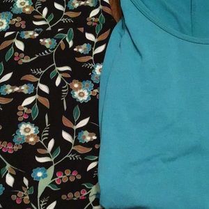 Lularoe TC leggings & S perfect T